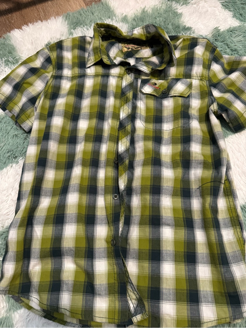 Mossy Oak Olive and White Plaid Short Sleeve Button-Up